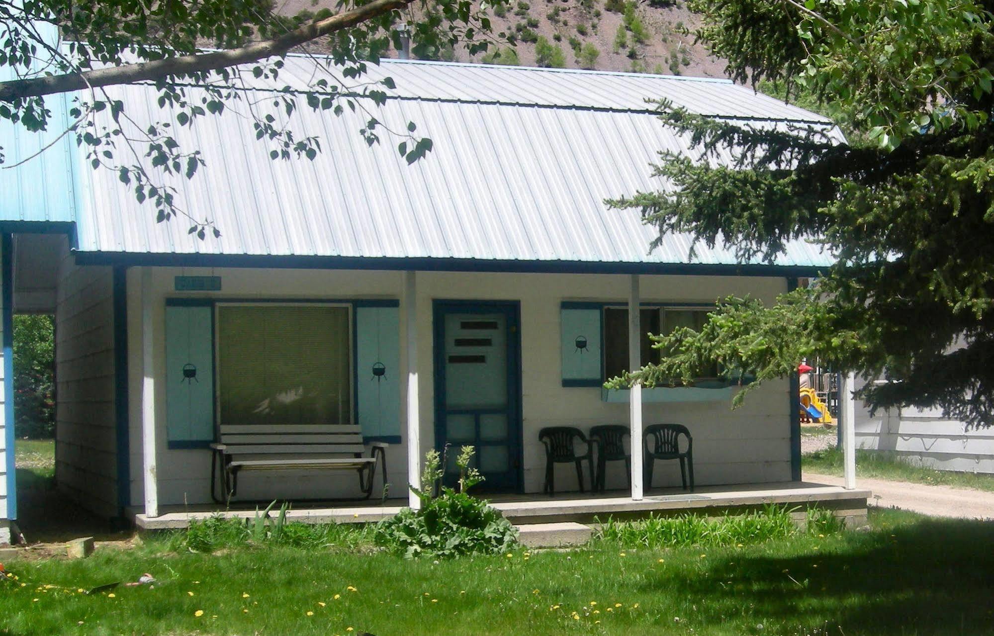 Iron Kettle Cabin Vacation Rental Lake City Exterior photo